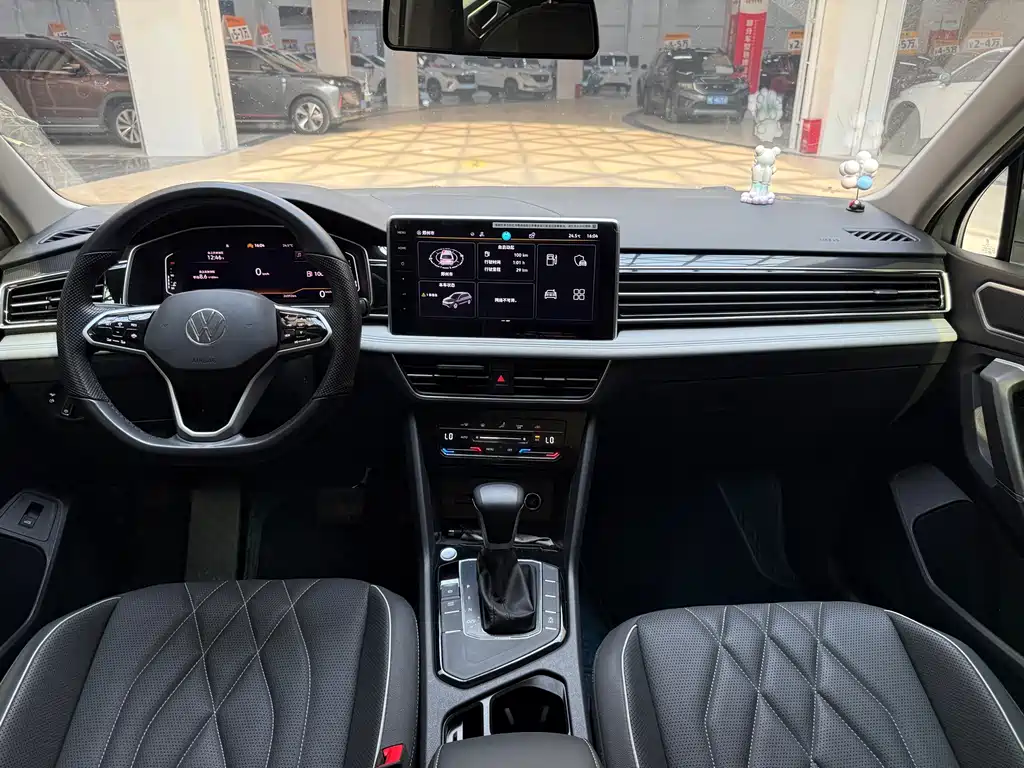 Volkswagen Tiguan L 2022