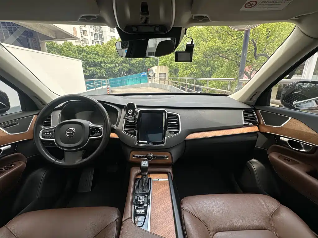 Volvo XC90 2019 T6 7 мест V