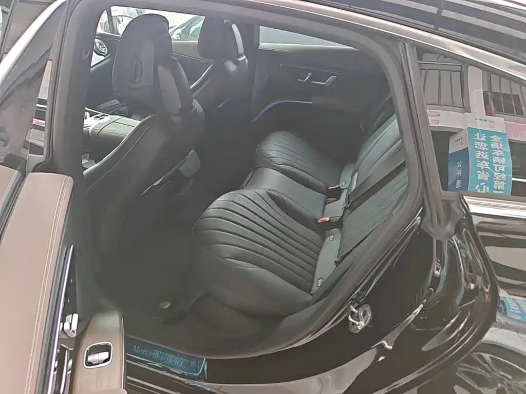 Mercedes-Benz EQS — миниатюра 17