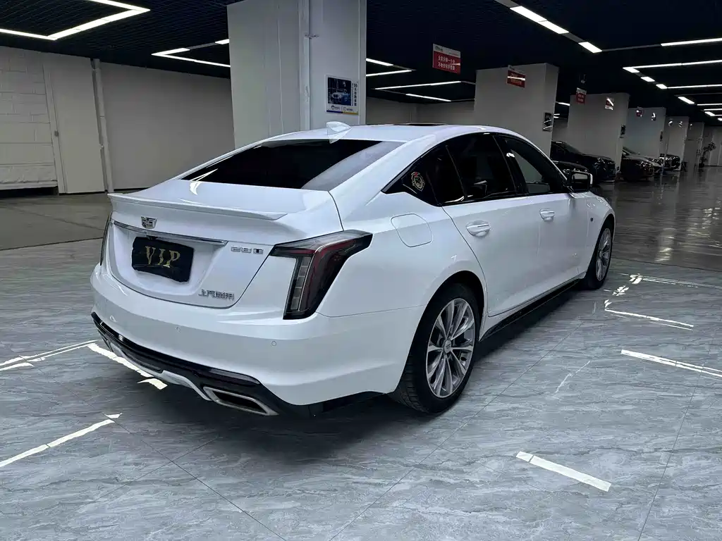 Cadillac CT5 — миниатюра 9