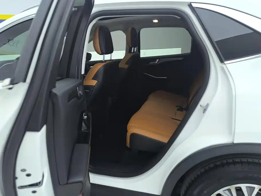 Ford Escape — миниатюра 11