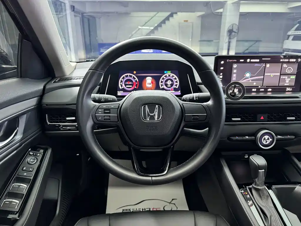 Honda Inspire — миниатюра 9