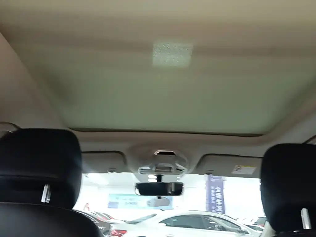 Geely Binyue — миниатюра 18
