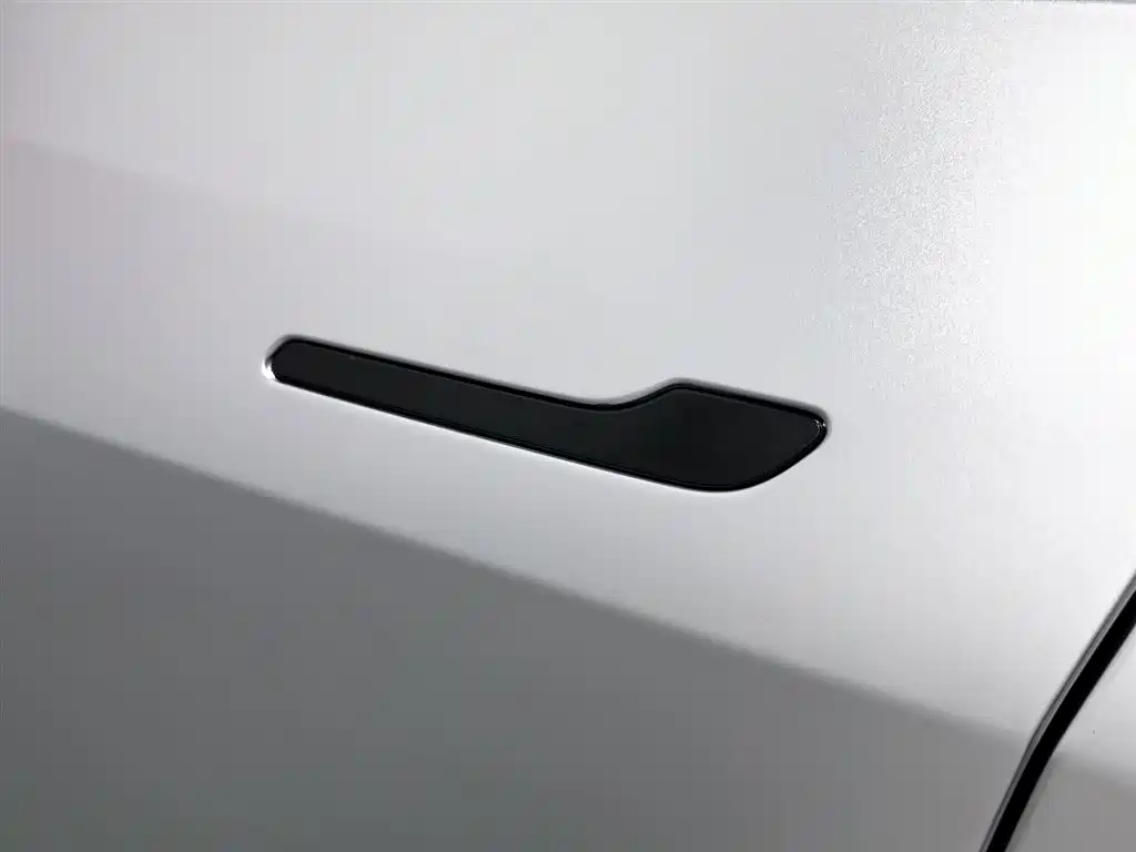 Tesla Model Y — фотографии объявления, Фото 18