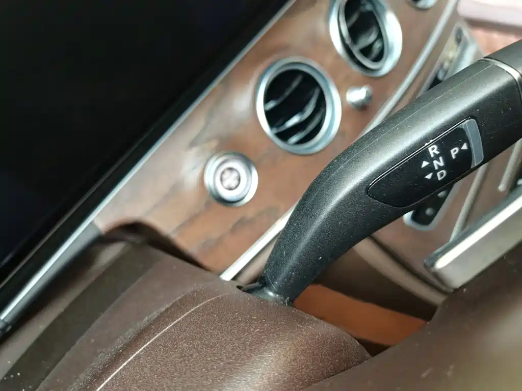 Mercedes-Benz E-Class — миниатюра 7