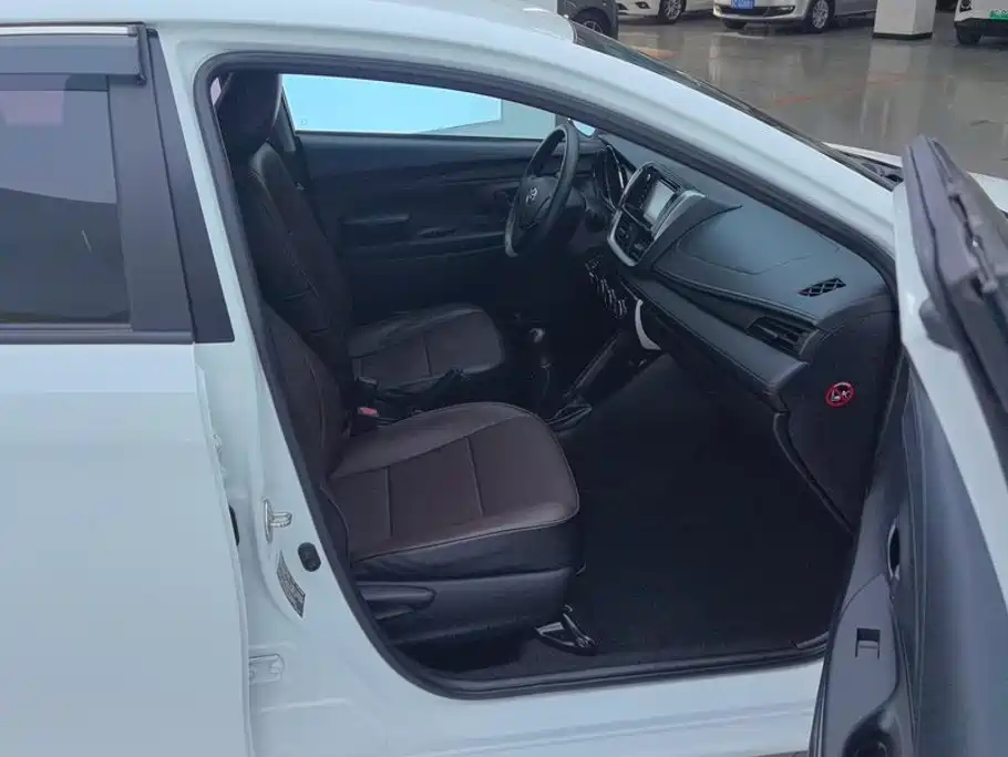 Toyota Vios — миниатюра 8