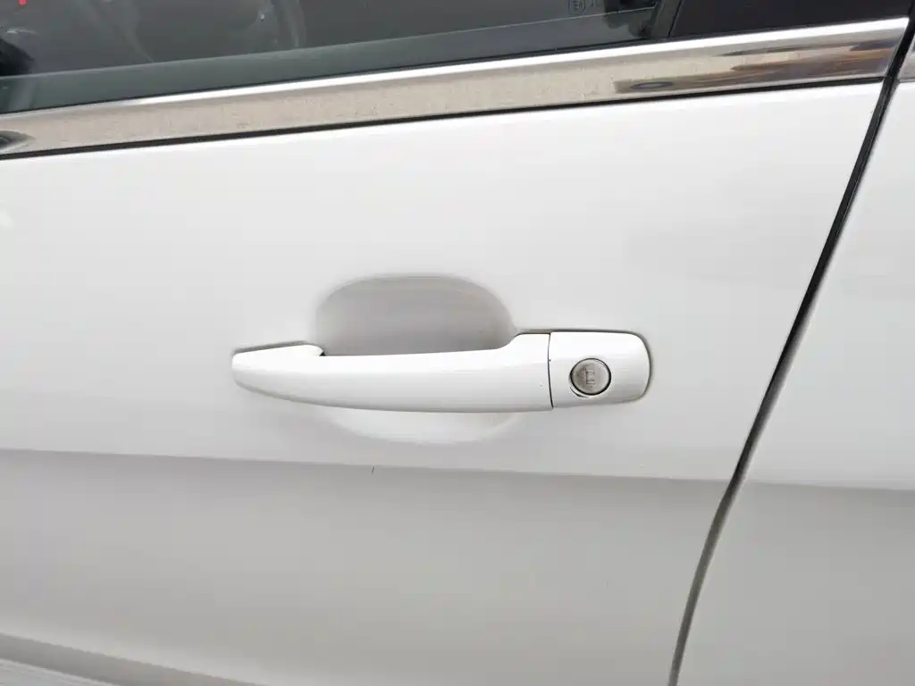 Peugeot 308 — миниатюра 18