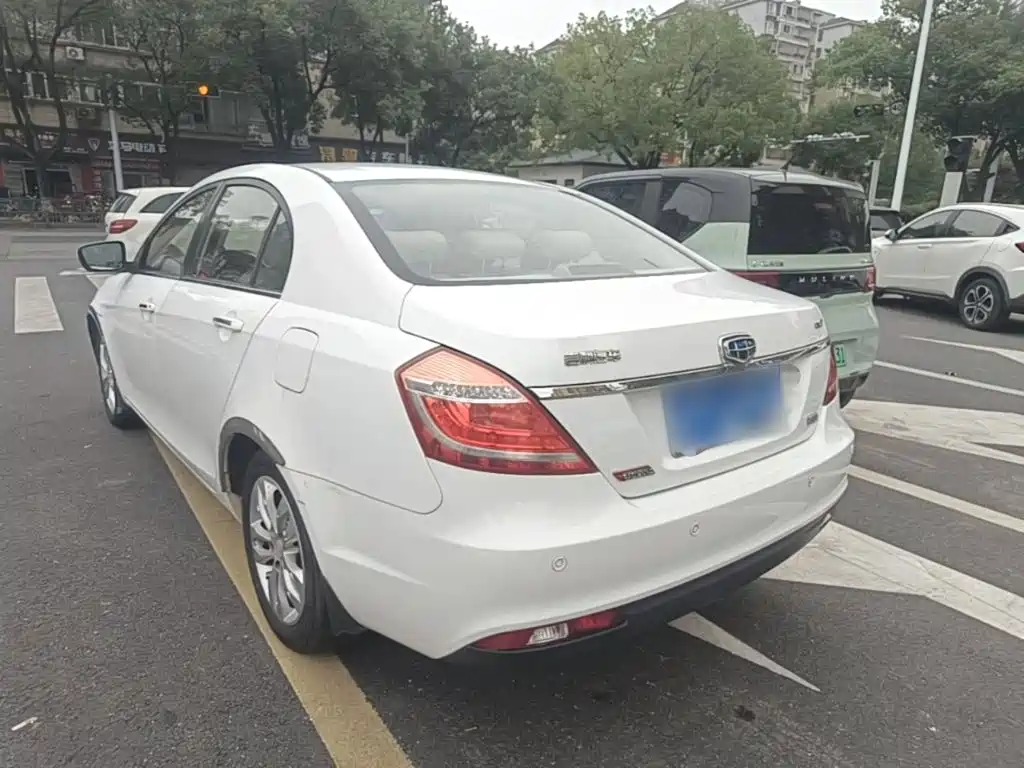 Geely Emgrand — миниатюра 5