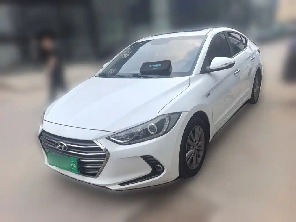 Hyundai Elantra — миниатюра 2