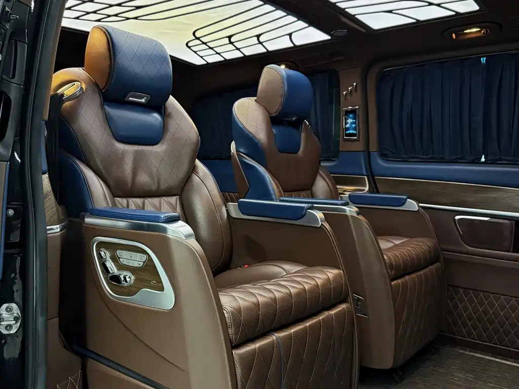 Mercedes-Benz V-Class — миниатюра 7