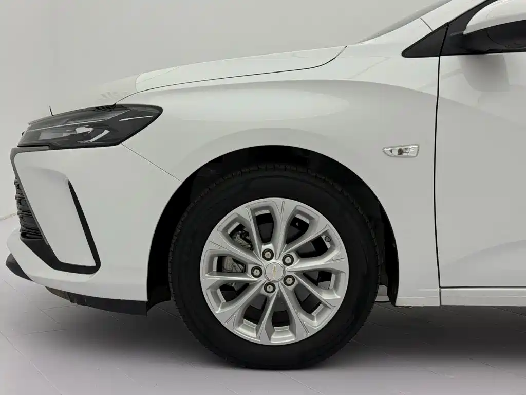 Chevrolet Monza — миниатюра 11