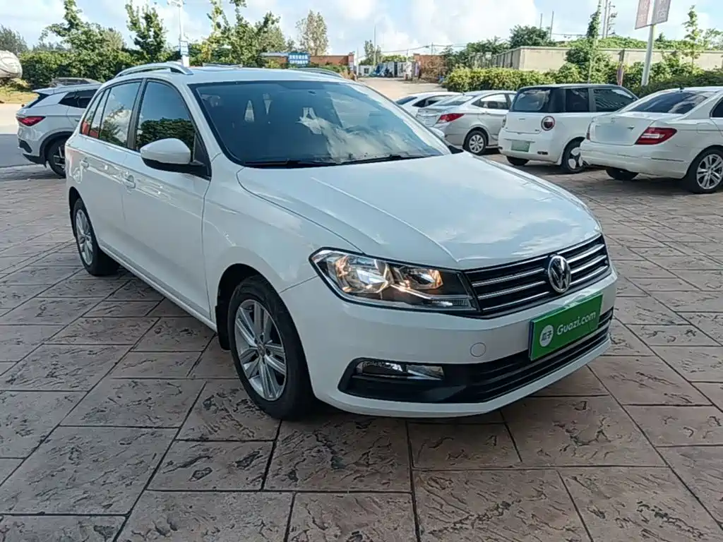 Volkswagen Santana — миниатюра 4