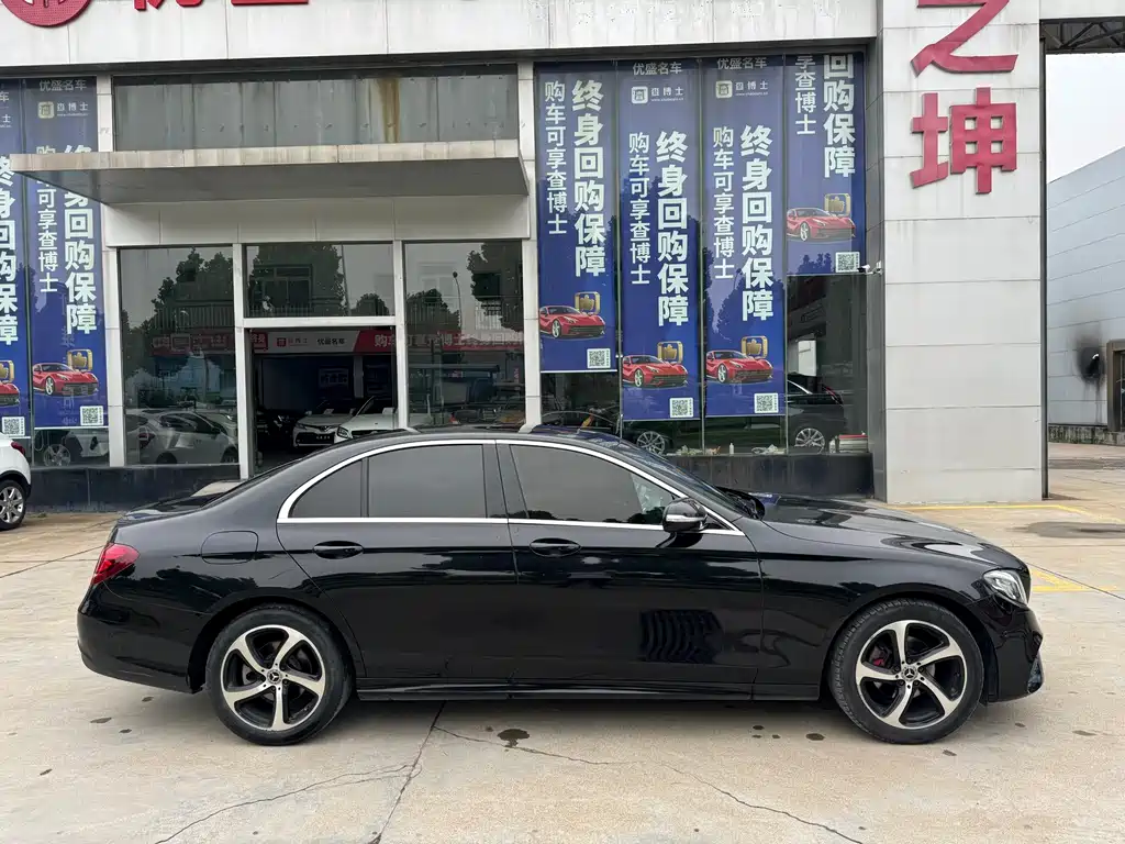 Mercedes-Benz E-Class — миниатюра 12