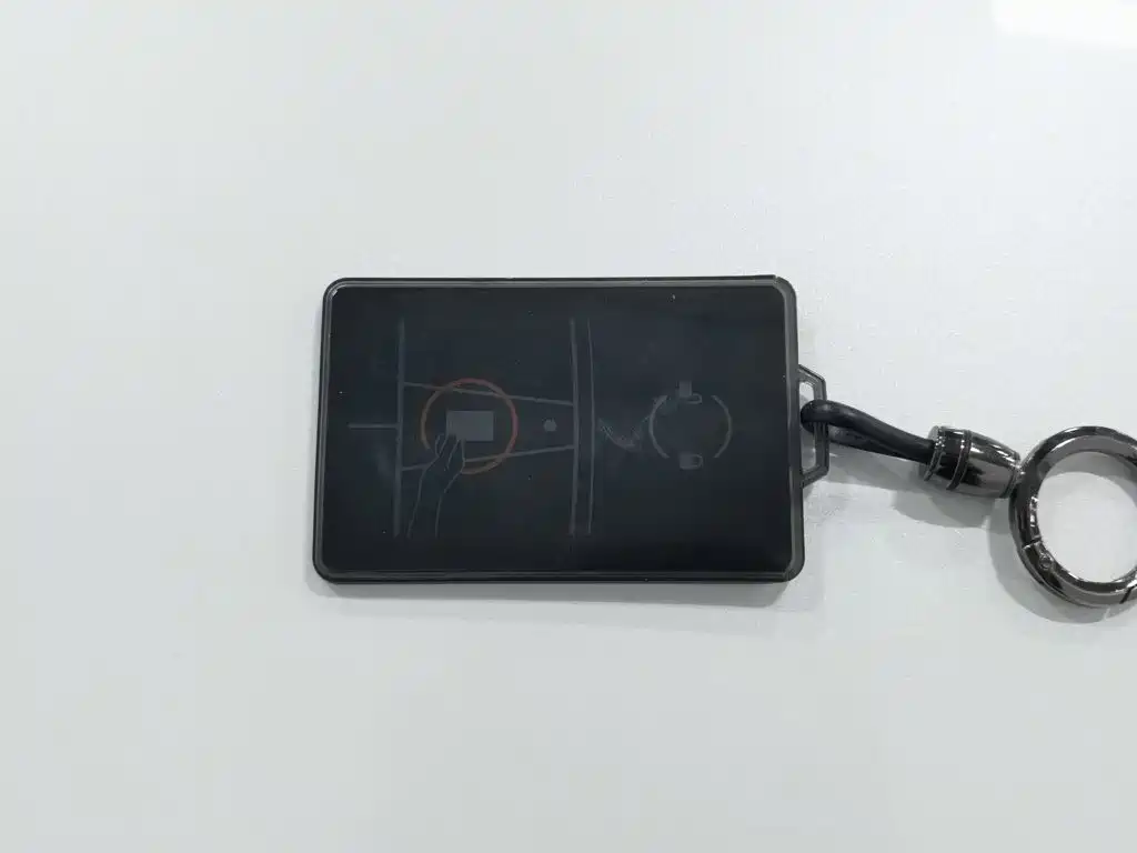 Tesla Model 3 — миниатюра 19
