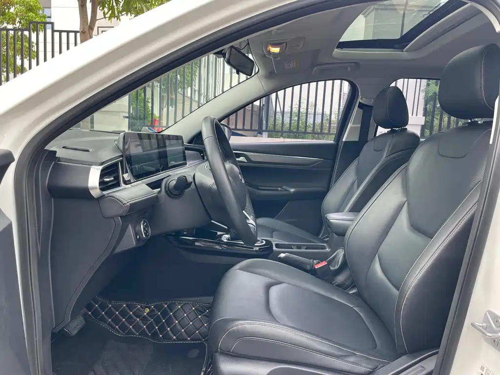 Ford Escort 2021 1.5L AT