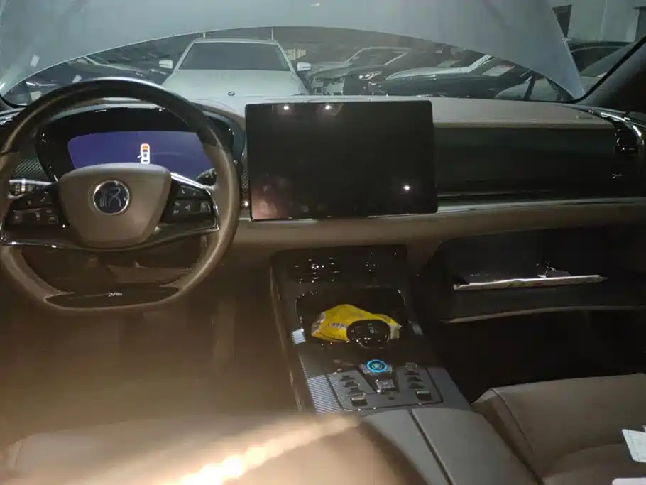BYD Han — миниатюра 12