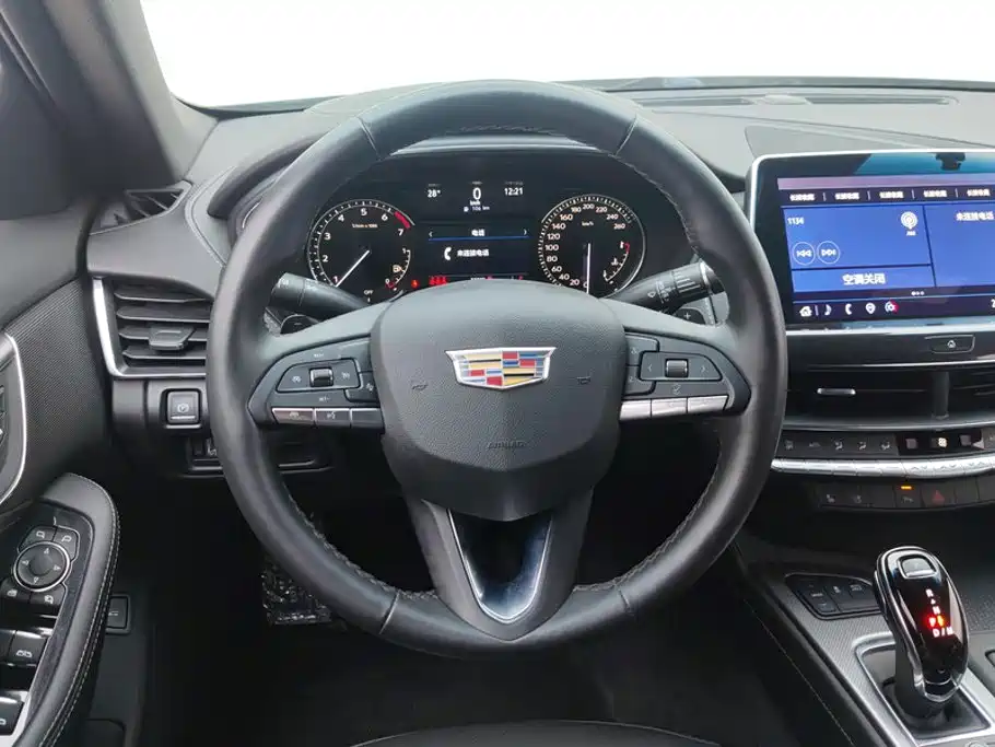 Cadillac CT5 — миниатюра 15