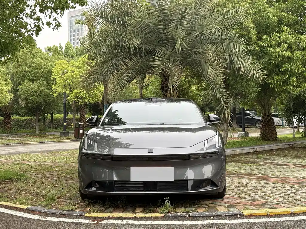 Lynk & Co Z10 — миниатюра 2