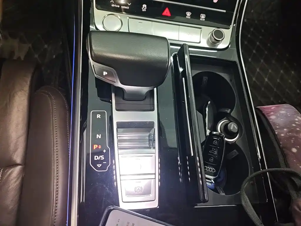 Audi A8 — миниатюра 14