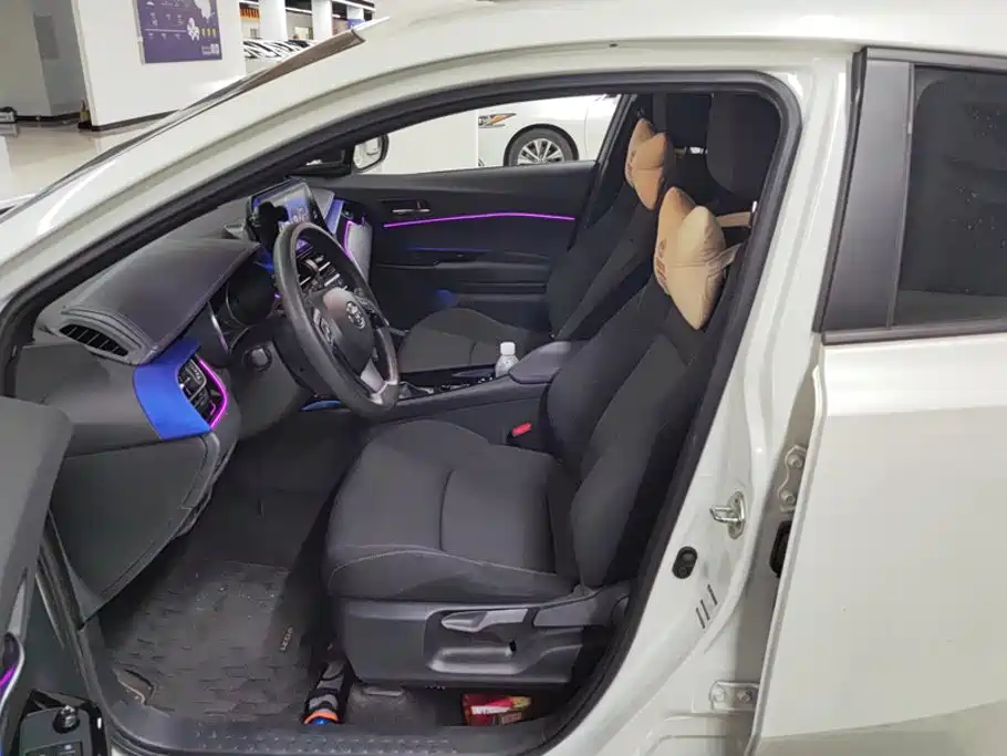 Toyota IZOA — миниатюра 9