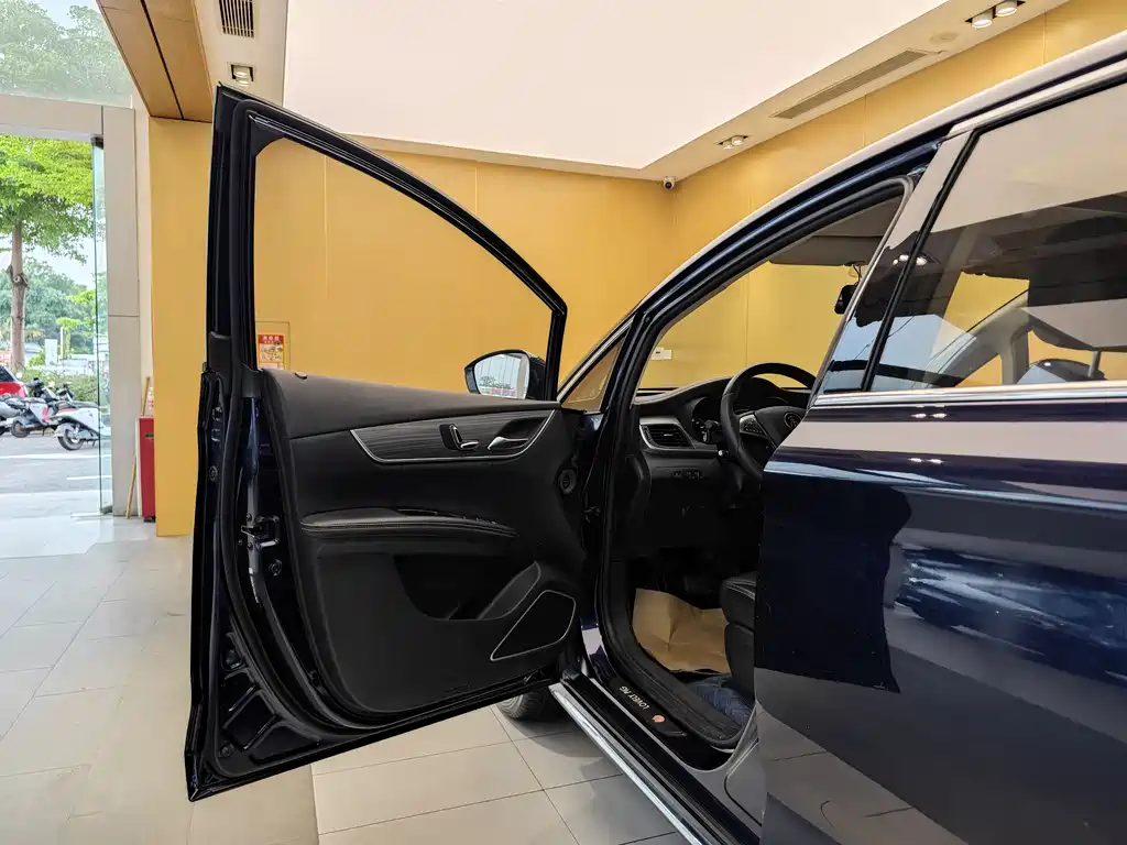 BYD Song MAX MAX 2019 DM 1.5T 6 мест VI