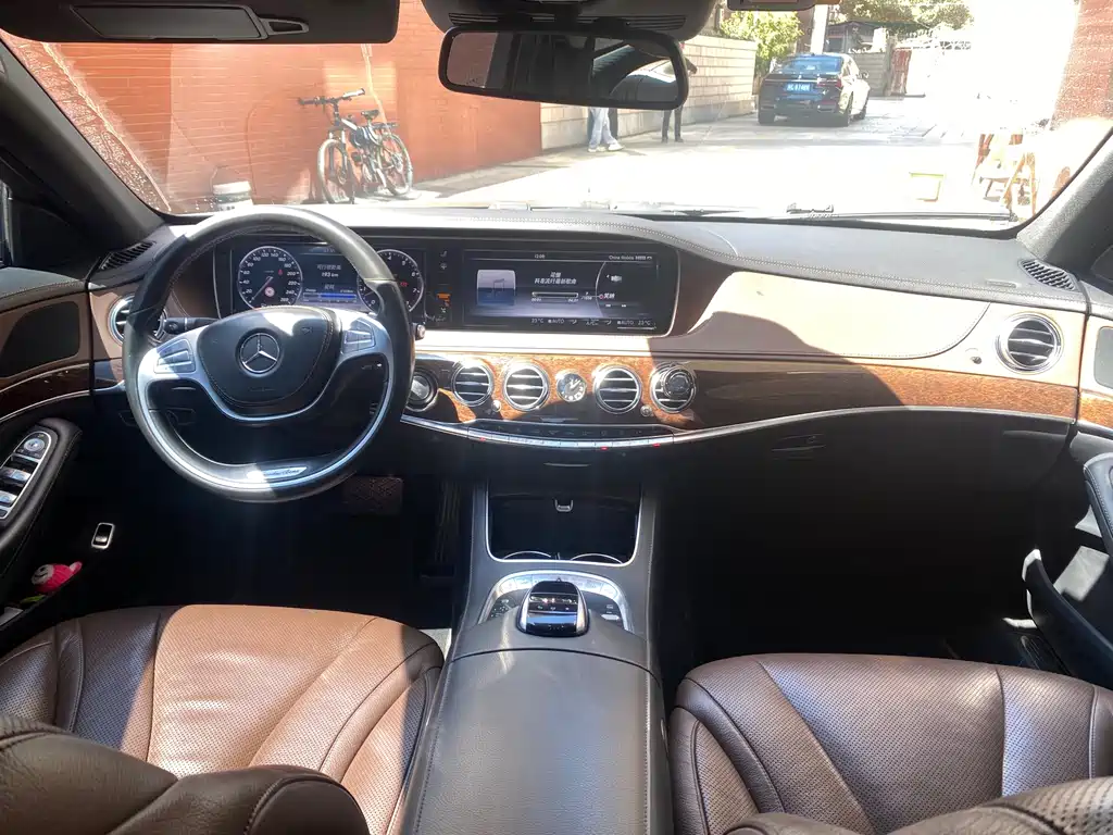 Mercedes-Benz S-Class — миниатюра 9
