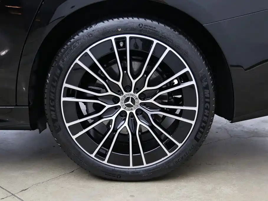 Mercedes-Benz E-Class — миниатюра 28