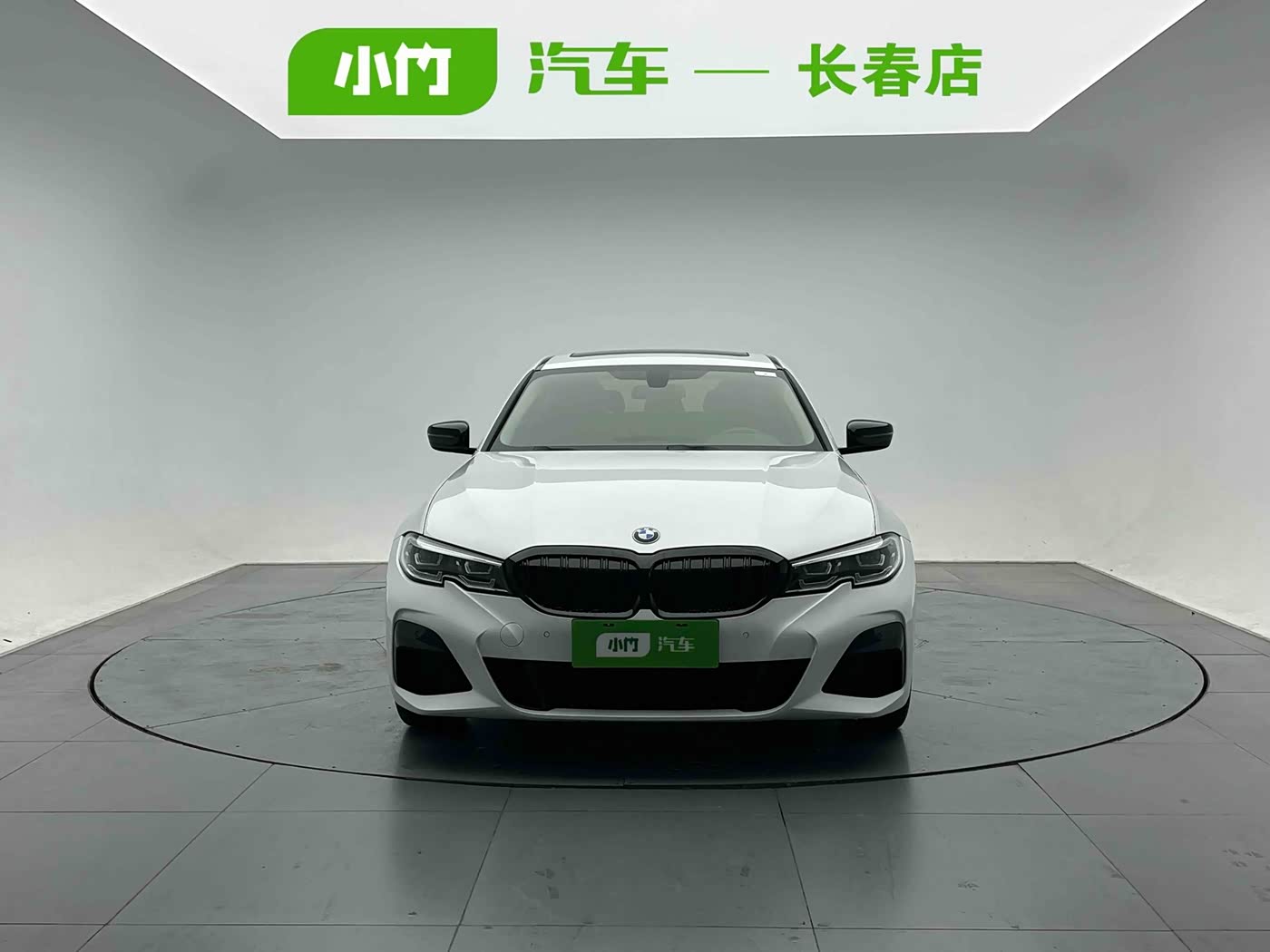 BMW 3 Series 2.0 л 2022 г. Белый, пробег 36000 км