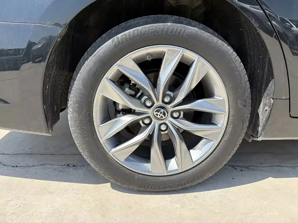 Toyota Avalon — миниатюра 19