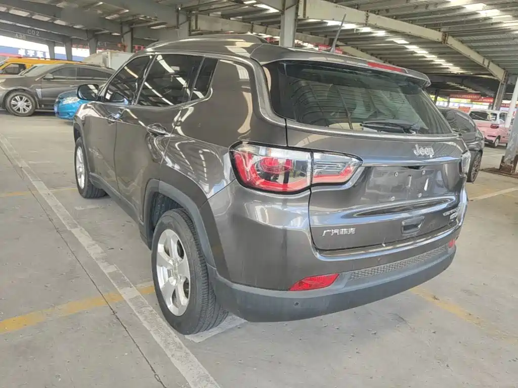 Jeep Compass — миниатюра 5