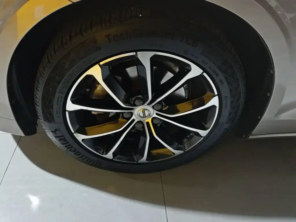 Volvo S60 — миниатюра 23