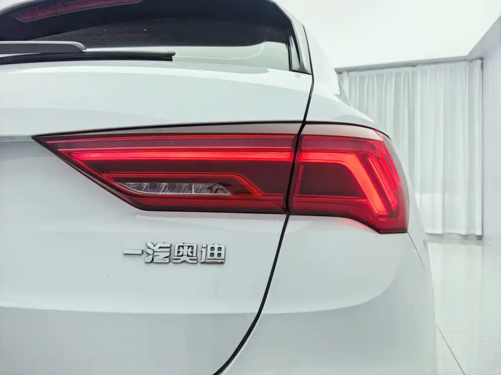 Audi Q3 — миниатюра 3