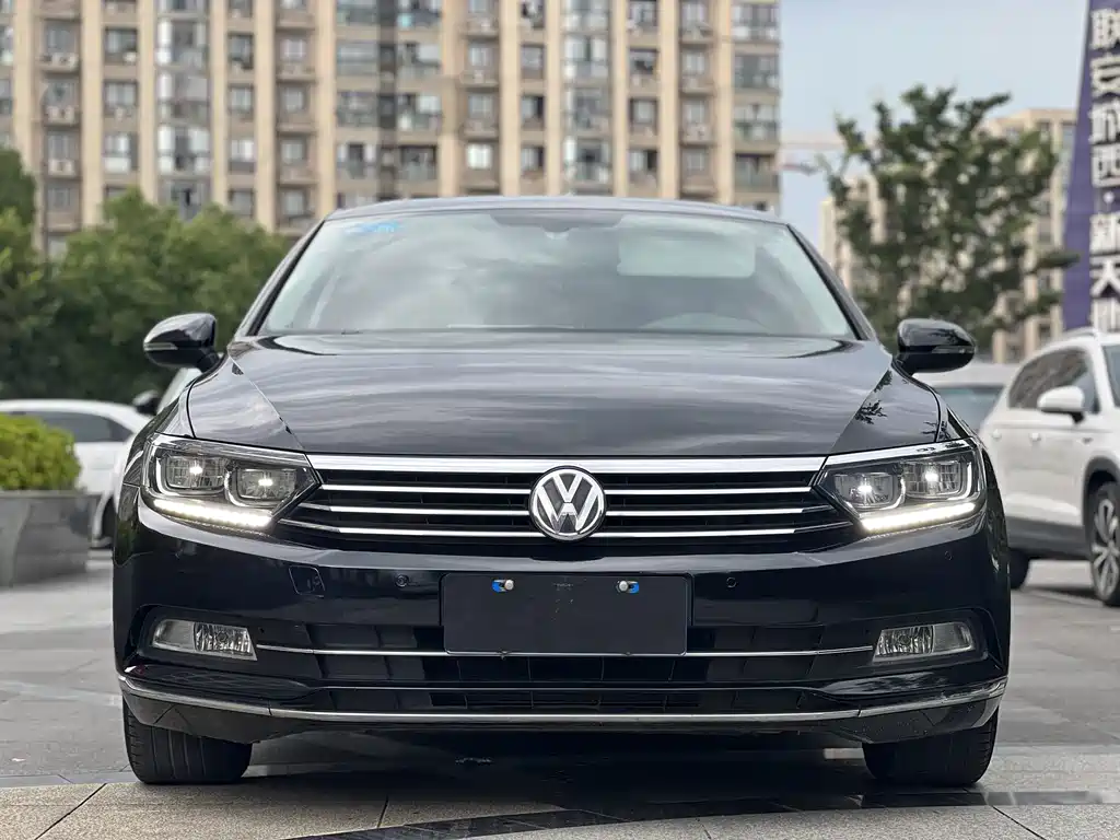 Volkswagen Magotan — миниатюра 2
