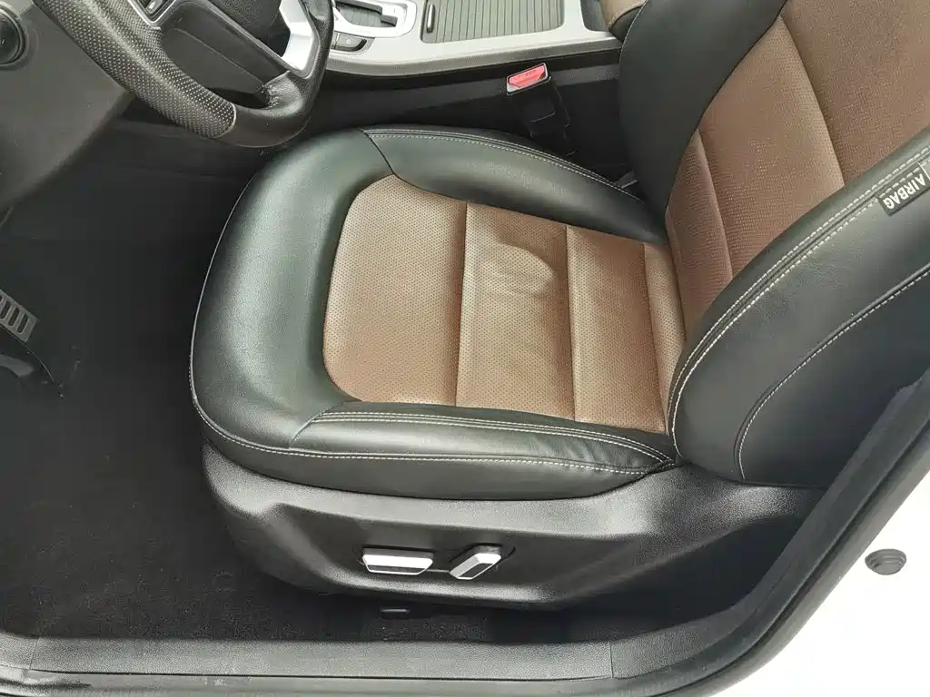 Geely Emgrand GS — миниатюра 20