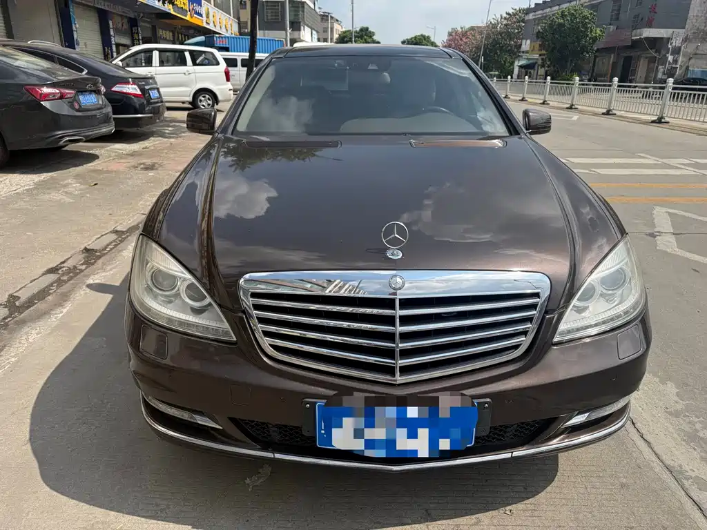 Mercedes-Benz S-Class — миниатюра 2
