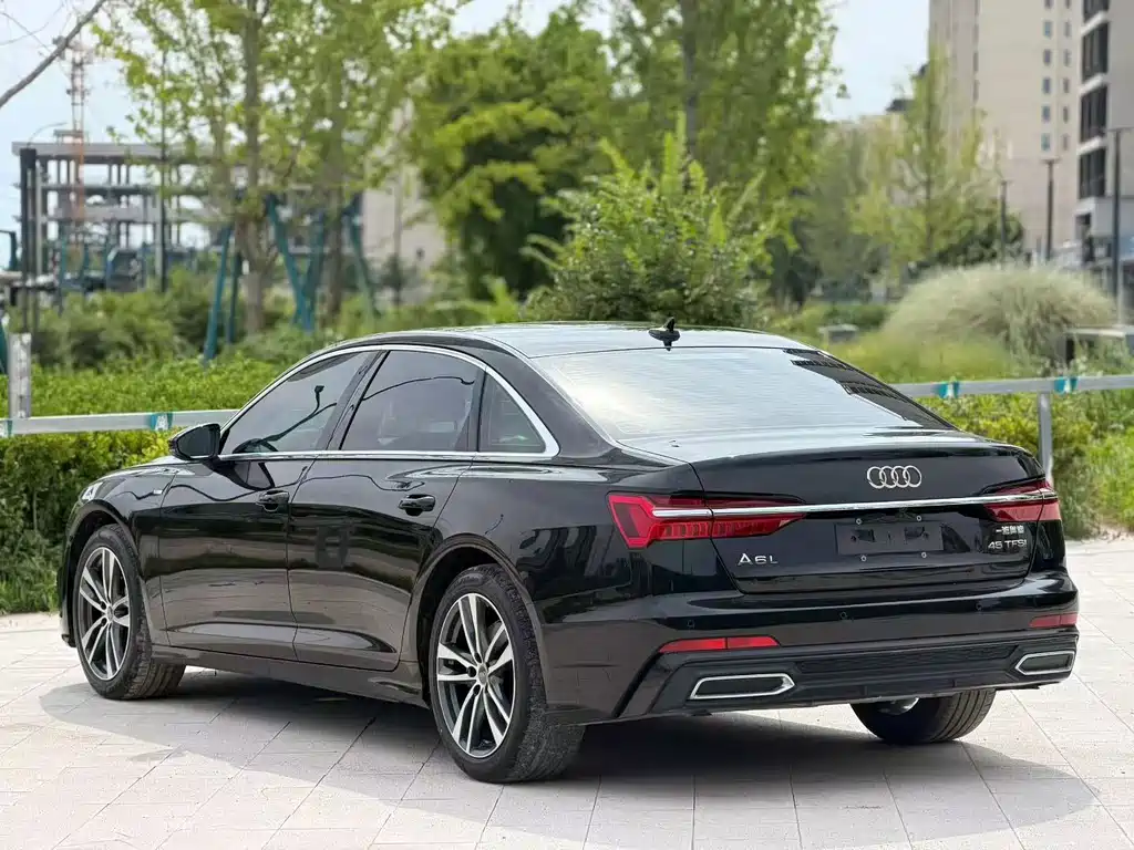 Audi A6L — миниатюра 6