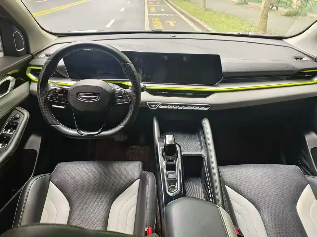 Geely Binyue — миниатюра 4