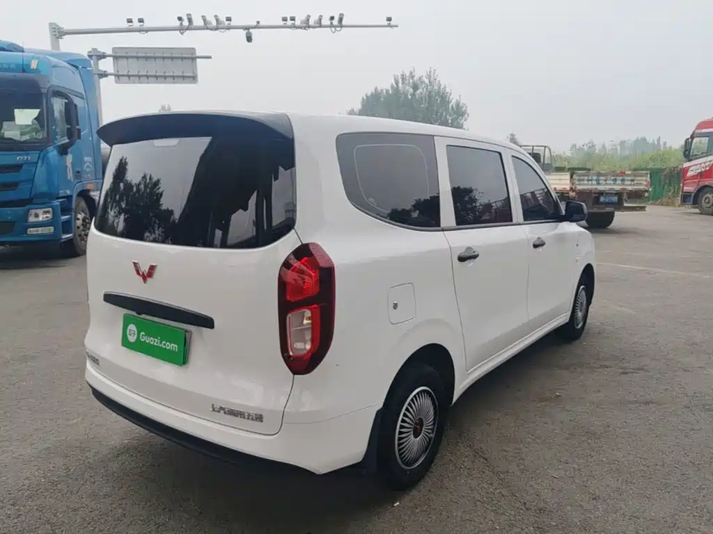 Wuling Hongguang EV — миниатюра 7