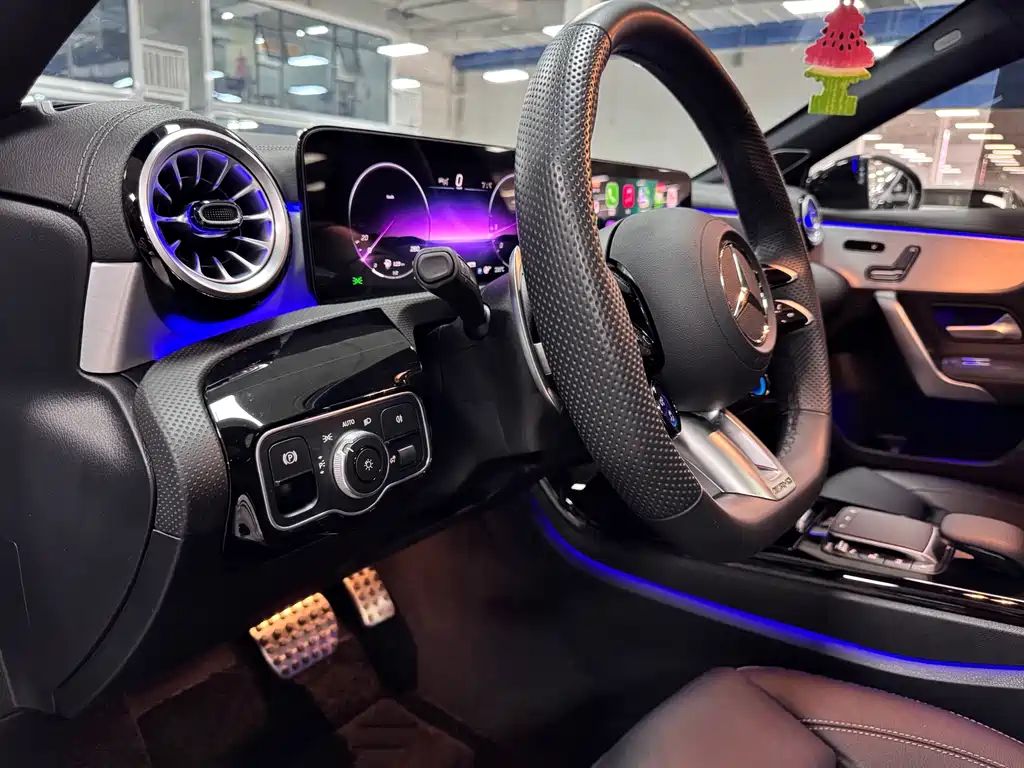 Mercedes-Benz A-Class AMG — миниатюра 7