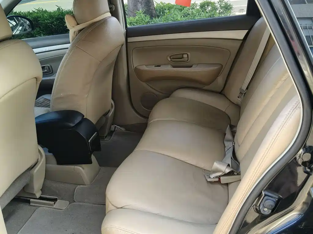 Nissan Sylphy — миниатюра 6