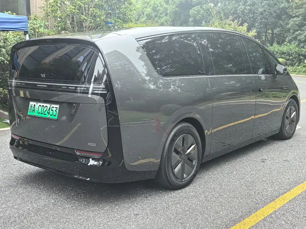 Li Auto Li MEGA — миниатюра 6