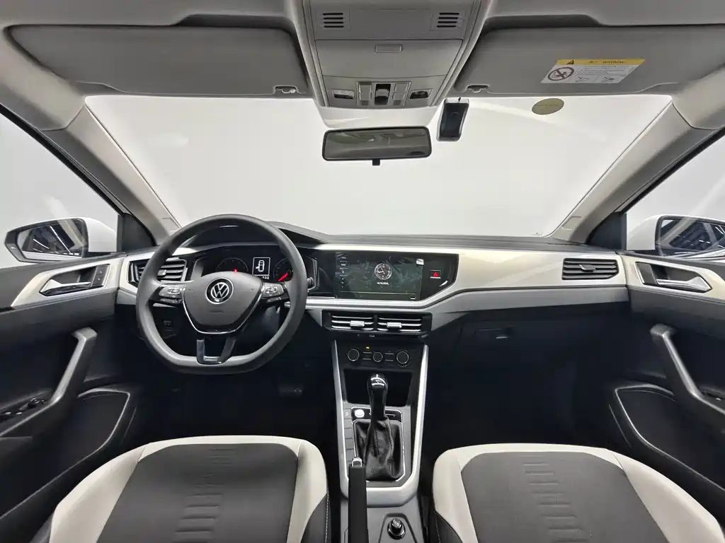 Volkswagen Polo — миниатюра 13