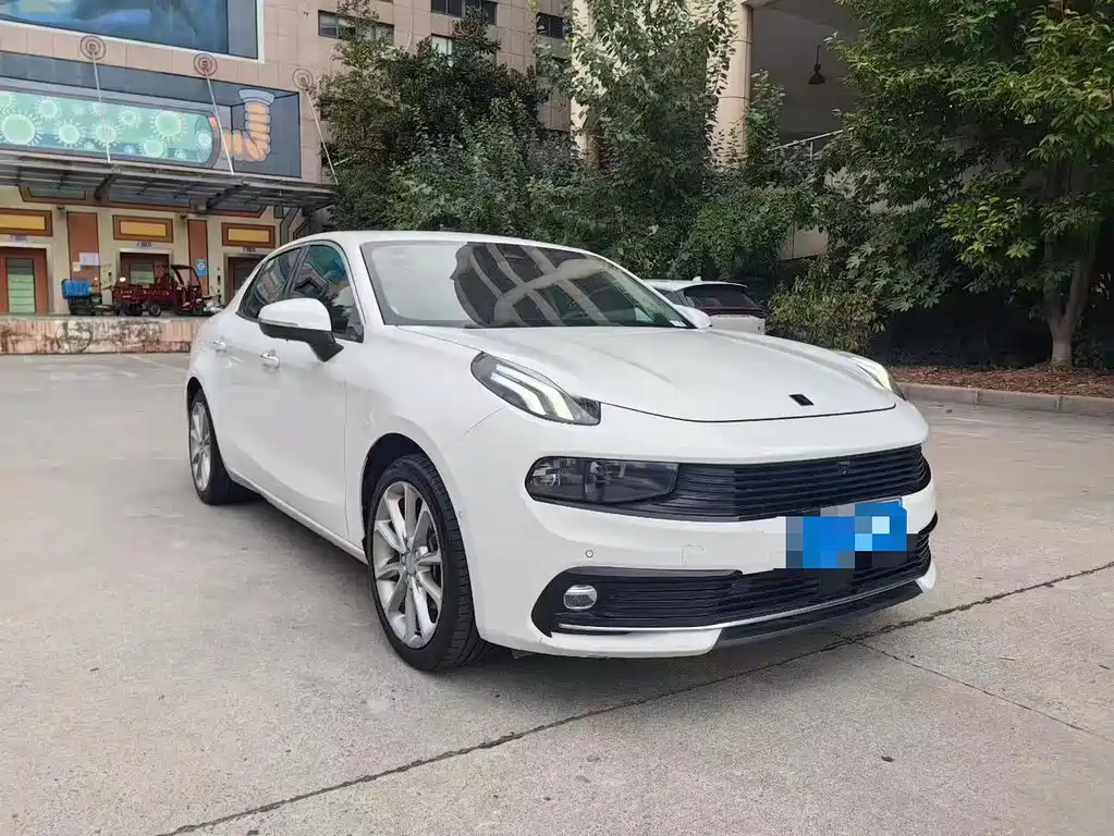 Lynk & Co 03 — миниатюра 3