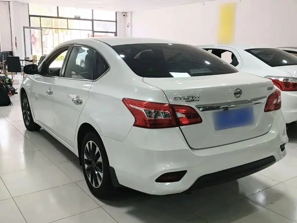 Nissan Sylphy — миниатюра 5