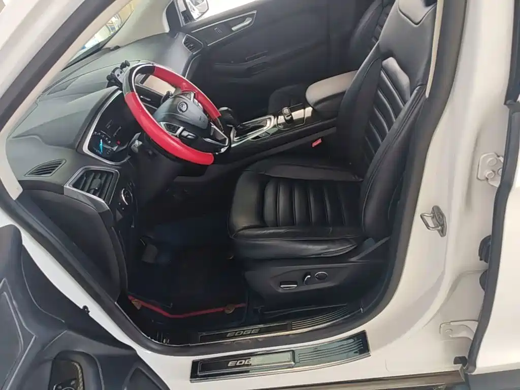 Ford Edge — миниатюра 15