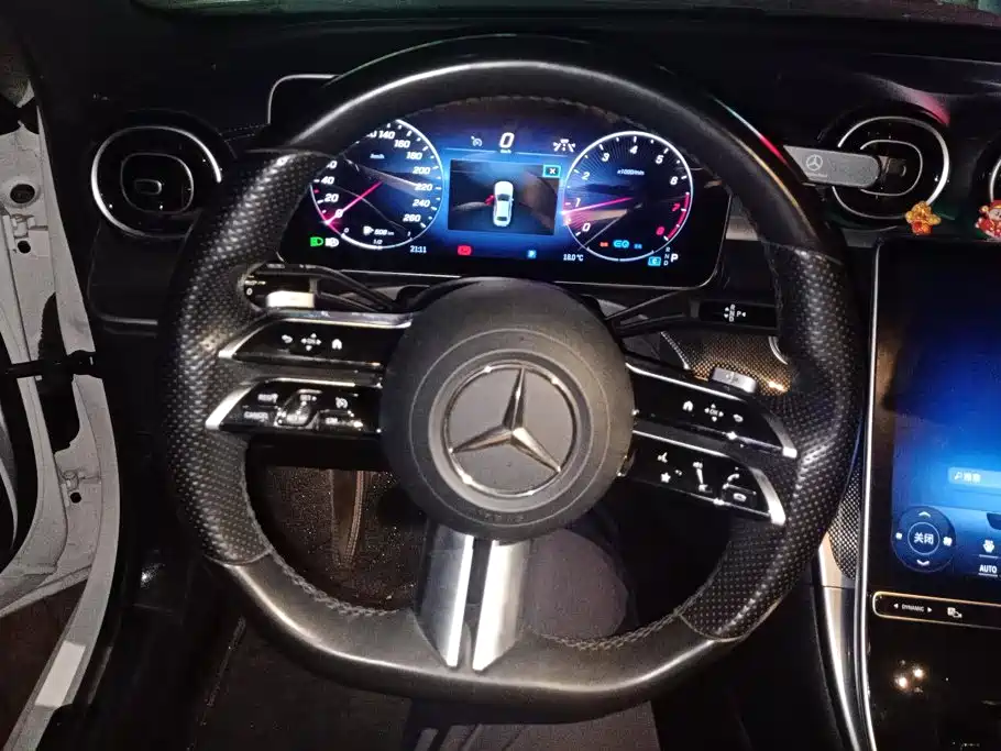 Mercedes-Benz C-Class — миниатюра 15