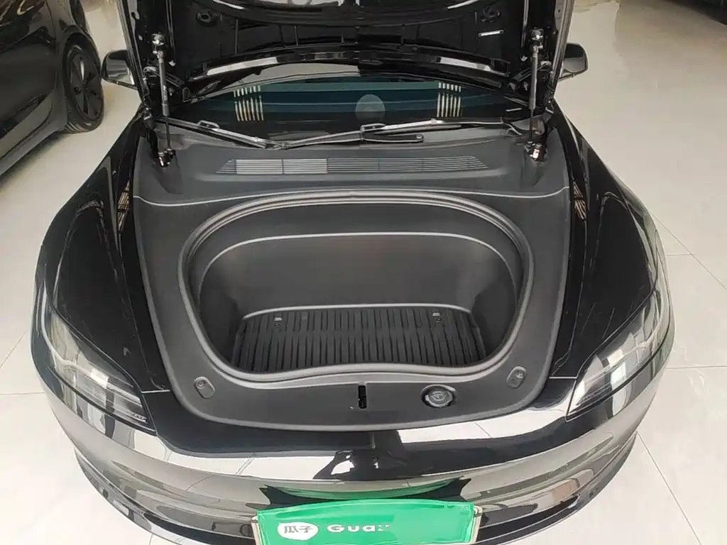 Tesla Model 3 — миниатюра 20