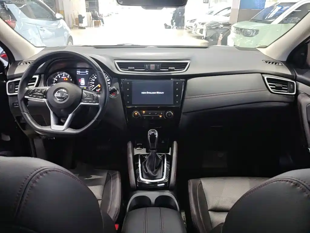 Nissan Qashqai — миниатюра 10