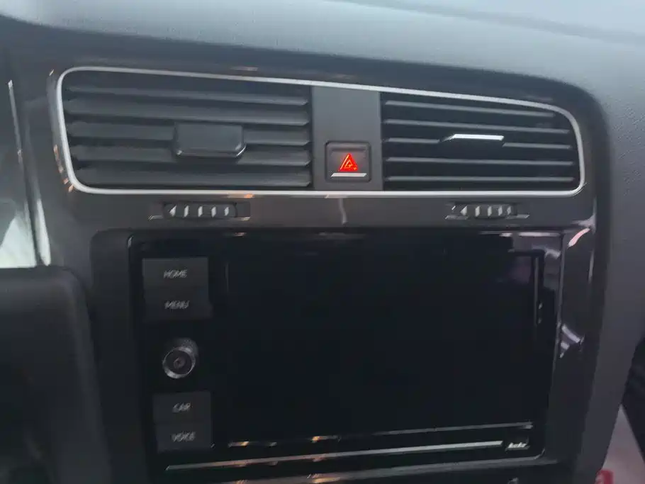 Volkswagen Golf — миниатюра 13