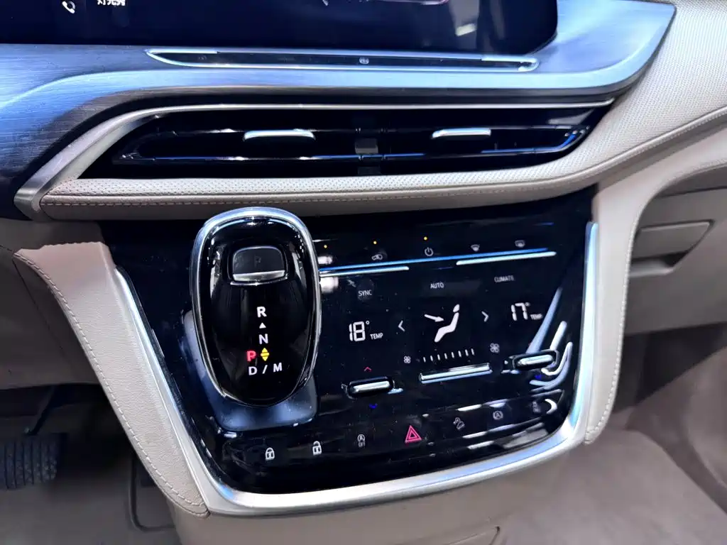 Buick GL8 — миниатюра 16